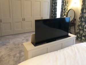 Tv ottoman with lift