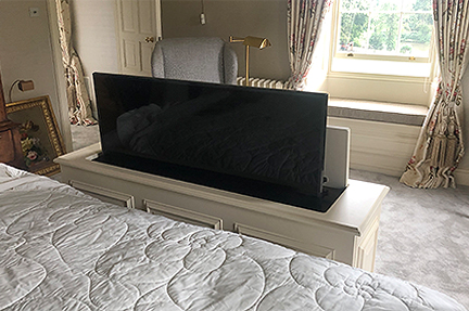 Traditional end of bed TV cabinet